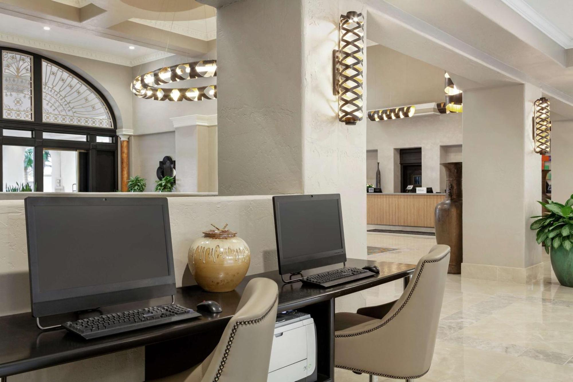 Embassy Suites By Hilton Santa Ana Orange County Airport Екстериор снимка