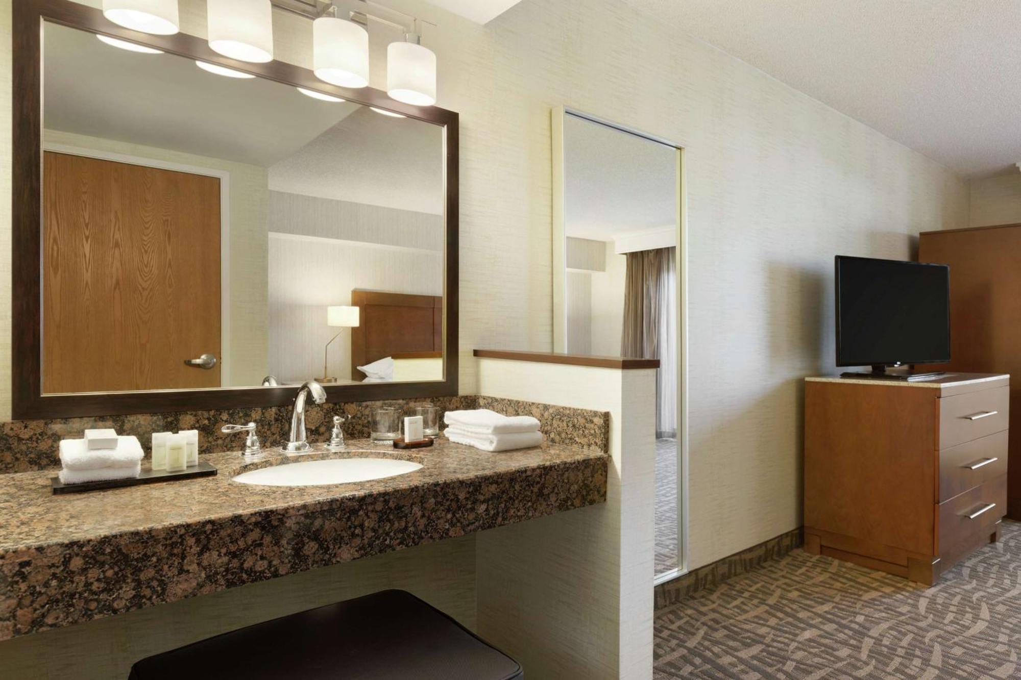 Embassy Suites By Hilton Santa Ana Orange County Airport Екстериор снимка