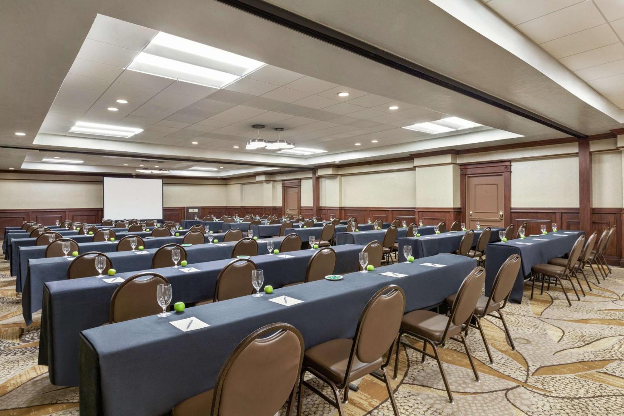 Embassy Suites By Hilton Santa Ana Orange County Airport Екстериор снимка