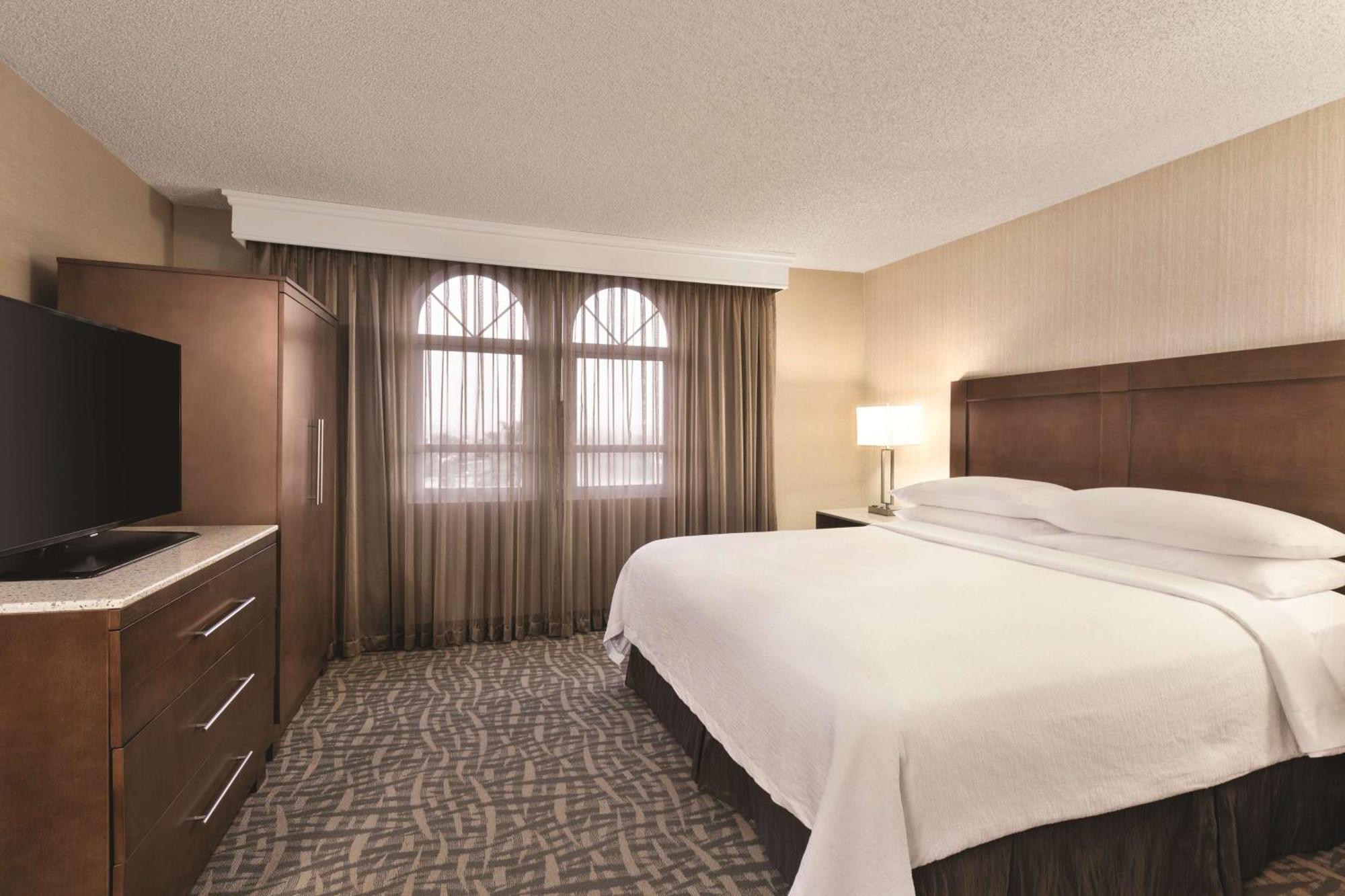 Embassy Suites By Hilton Santa Ana Orange County Airport Екстериор снимка