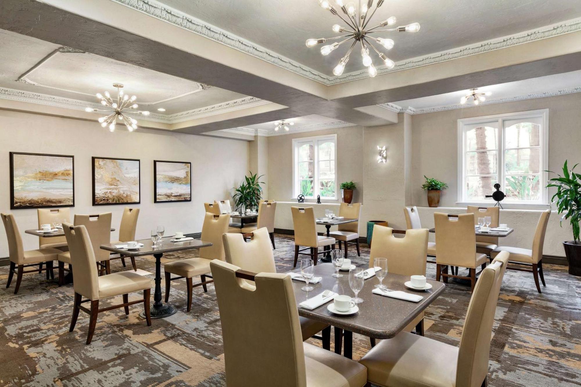 Embassy Suites By Hilton Santa Ana Orange County Airport Екстериор снимка