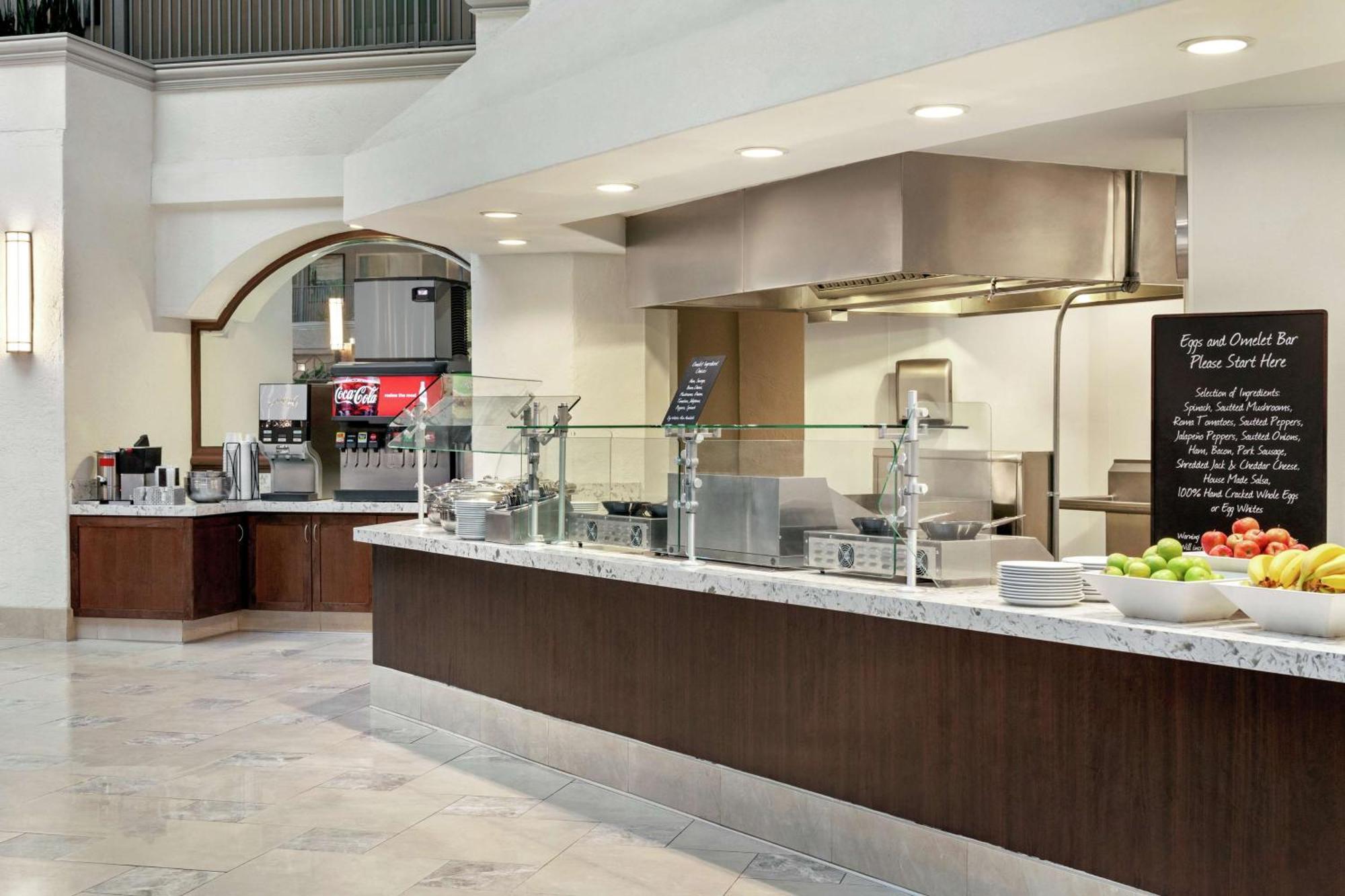 Embassy Suites By Hilton Santa Ana Orange County Airport Екстериор снимка