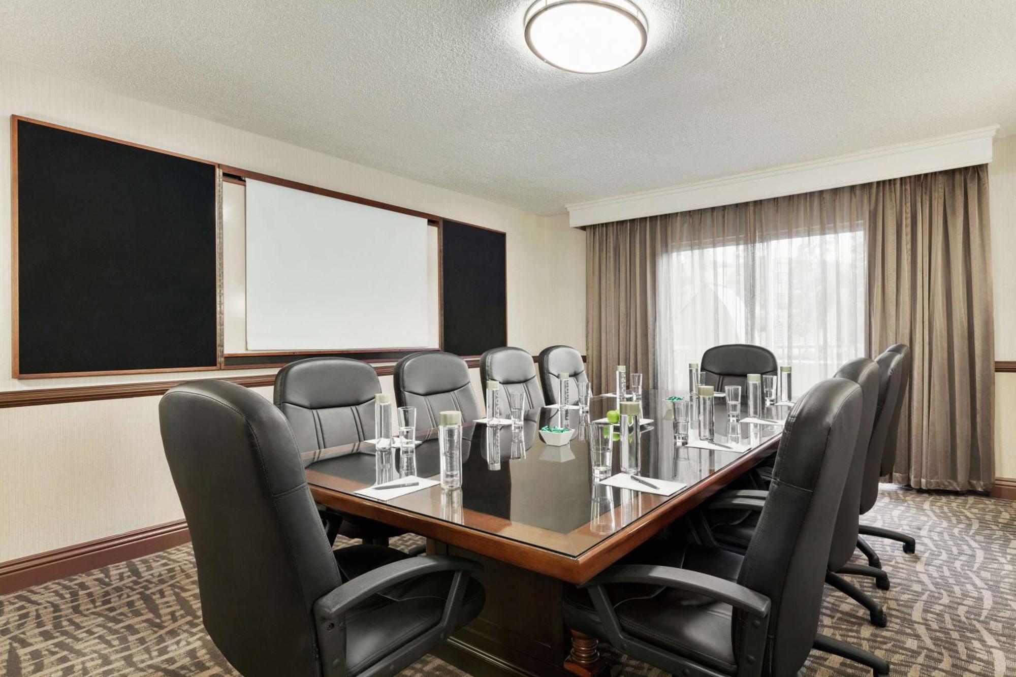 Embassy Suites By Hilton Santa Ana Orange County Airport Екстериор снимка