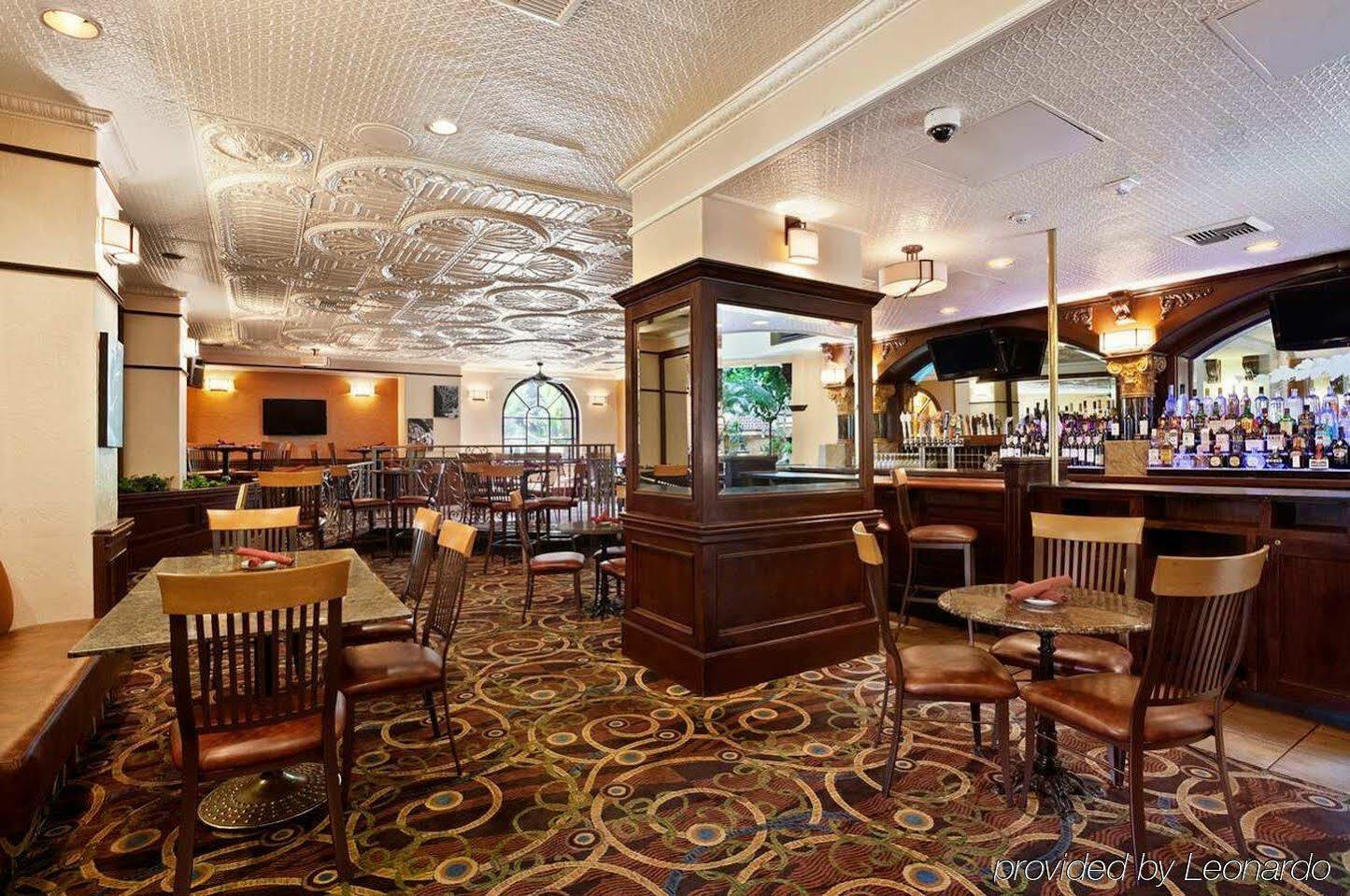Embassy Suites By Hilton Santa Ana Orange County Airport Екстериор снимка