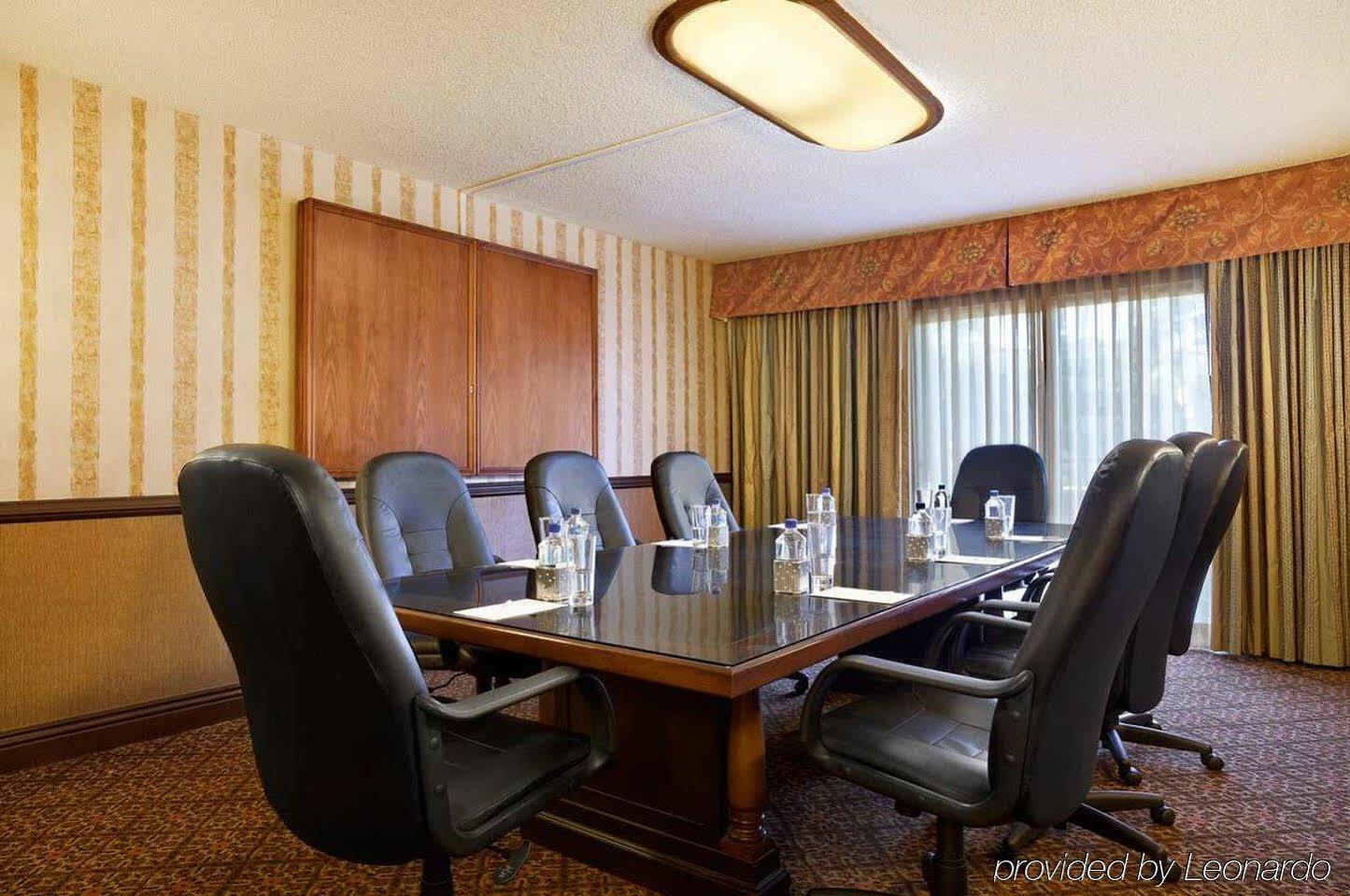 Embassy Suites By Hilton Santa Ana Orange County Airport Екстериор снимка